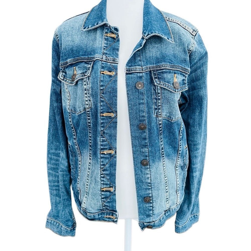 Just USA StitchFix Blue Lightweight Denim  Jacket size Medium.
